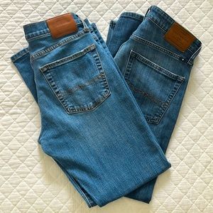 Lucky 🍀 Brand Mens Jeans (2 pairs) 👖 221 straight size 32x30